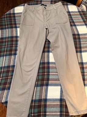 1822 Denim Straight Leg Pants in Light Taupe